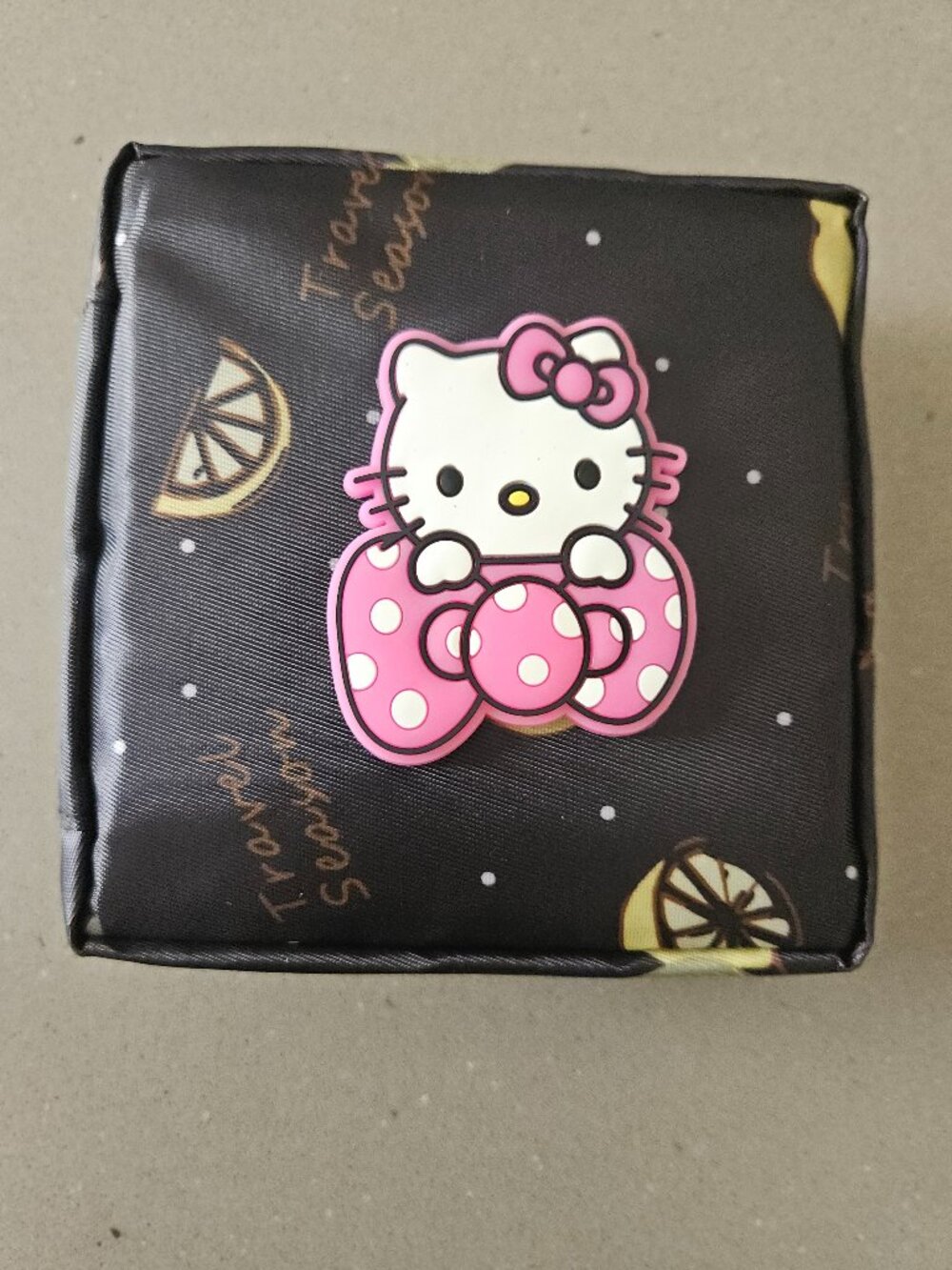 1 Pc. Portable Sanitary Napkin Storage Bag Discreet Hello Kitty/Lemons